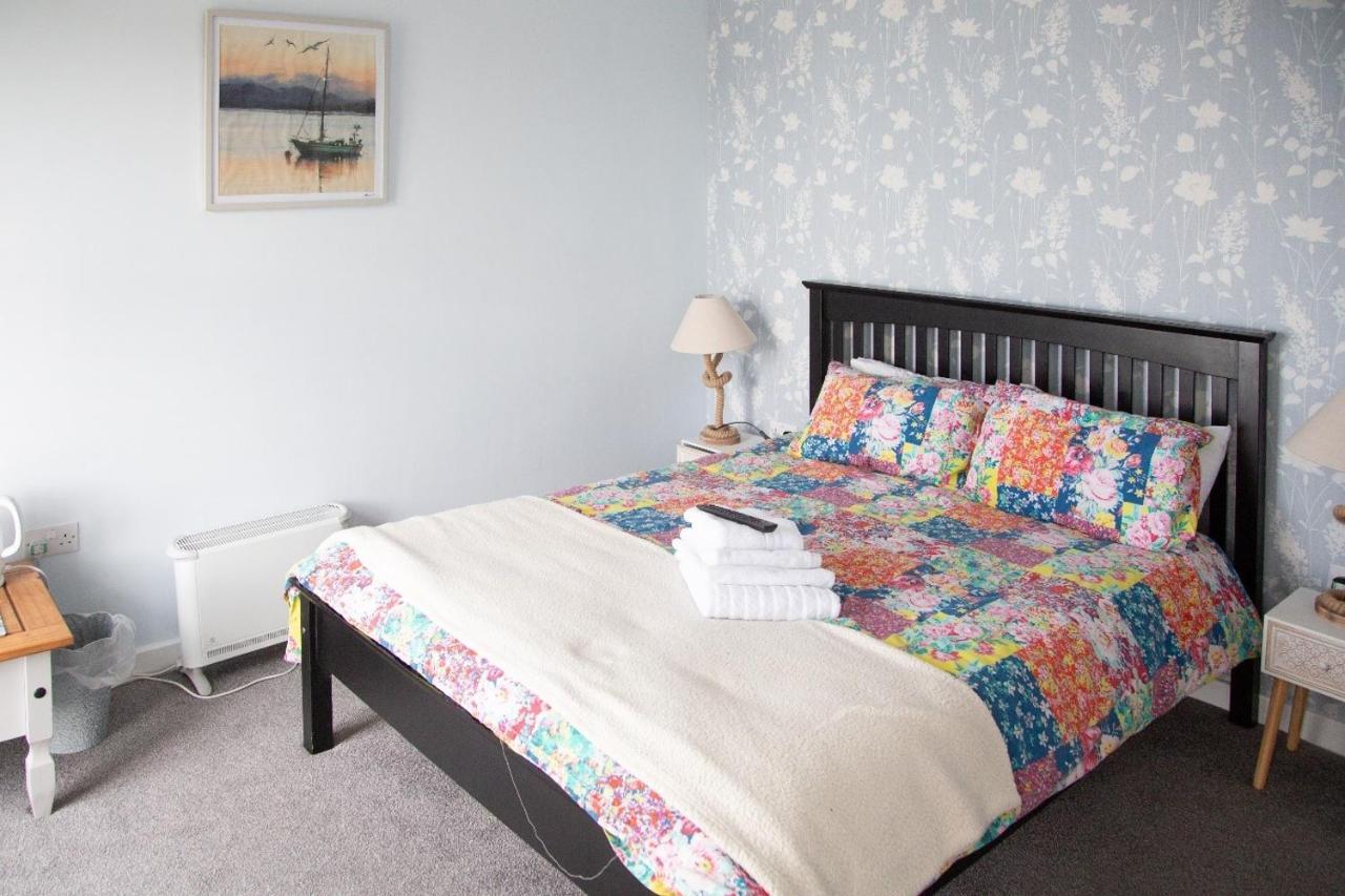 Anglesey Arms Inn 2*
